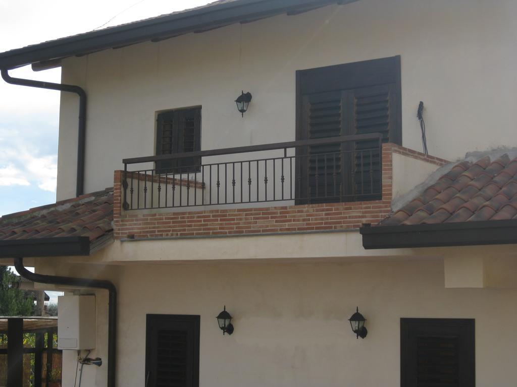 Villa Nina Трекастаньи Номер фото